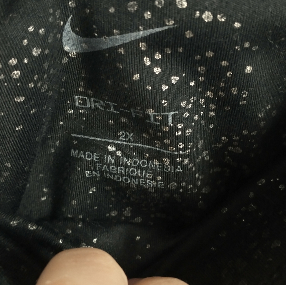 Nike 2X Black and Gold Patterned Leggings - Picture 3 of 5